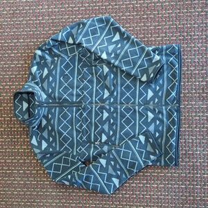 The NORTH FACE Lightweight Fleece Zip Up With Black/Gray Geometric Pattern